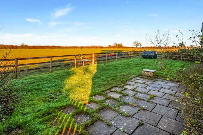 2 Bedroom Cottage To Rent In Coln St Aldwyns, GL7
