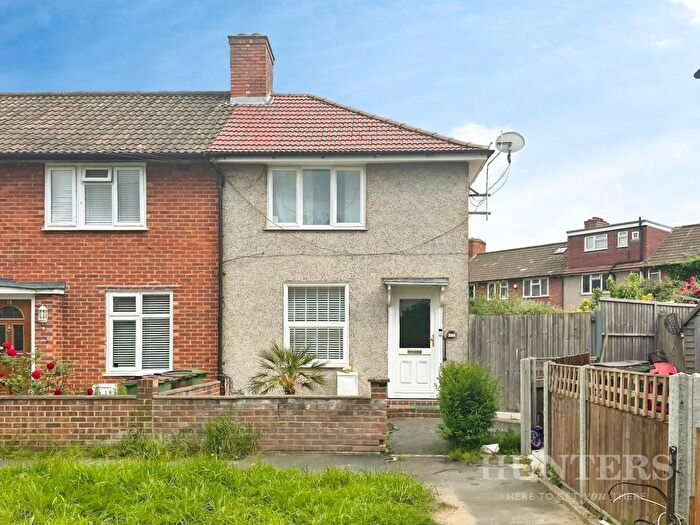 2 Bedroom End Terrace House For Sale In Sawtry Close, Carshalton, SM5