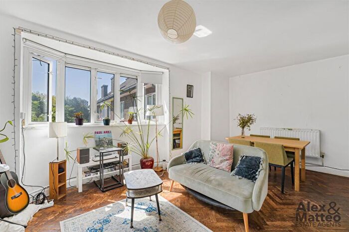 3 Bedroom Flat For Sale In Jamaica Road, Bermondsey, SE16