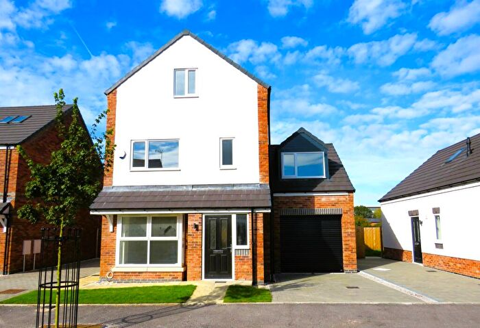 4 Bedroom Detached House For Sale In Robin Hood Grove, Thorne, Doncaster, DN8