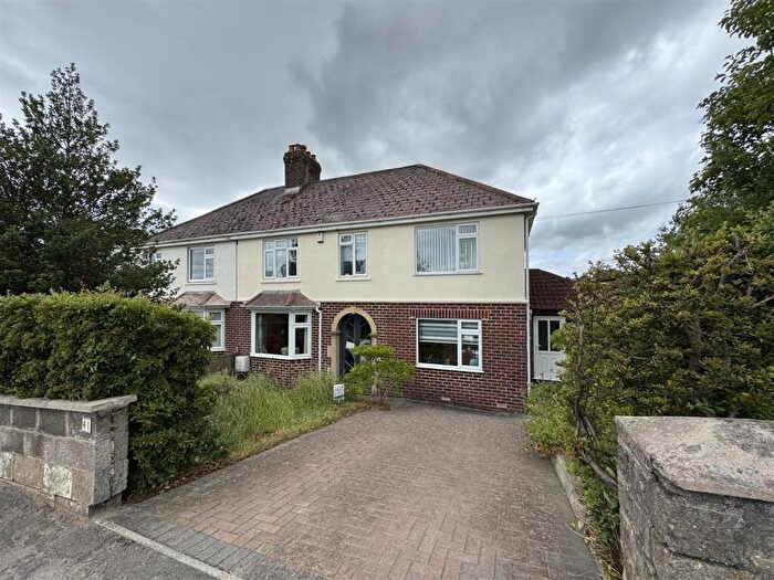 4 Bedroom Semi-Detached House For Sale In Bath New Road, Radstock, BA3