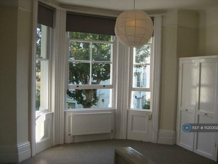 Studio To Rent In Buckingham Road, Brighton, BN1