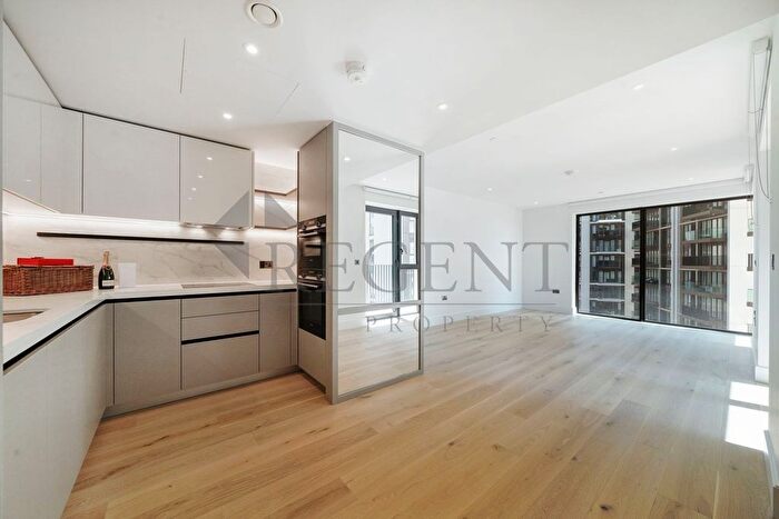 2 Bedroom Flat To Rent In Westmont Apartments, Fountain Park Way, W12
