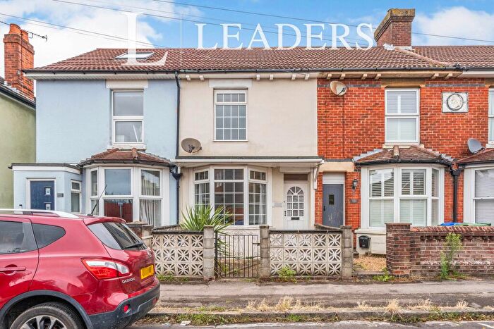 2 Bedroom House To Rent In Gordon Road, Fareham, PO16