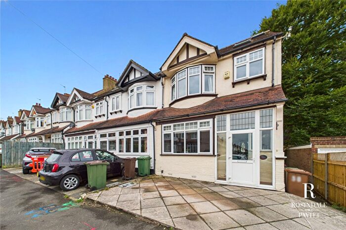 3 Bedroom End Of Terrace House For Sale In Cowper Gardens, Wallington, SM6