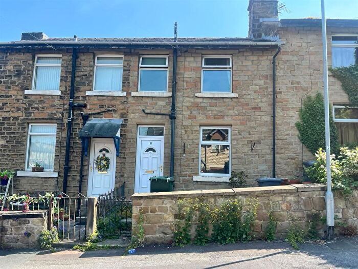 2 Bedroom Terraced House For Sale In Fleminghouse Lane, Huddersfield, HD5