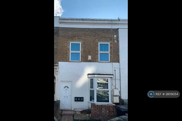 1 Bedroom Flat To Rent In Park Lane, London, N17