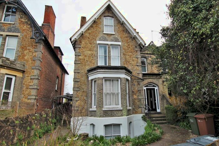 1 Bedroom Flat To Rent In Epsom Road, Guildford, GU1