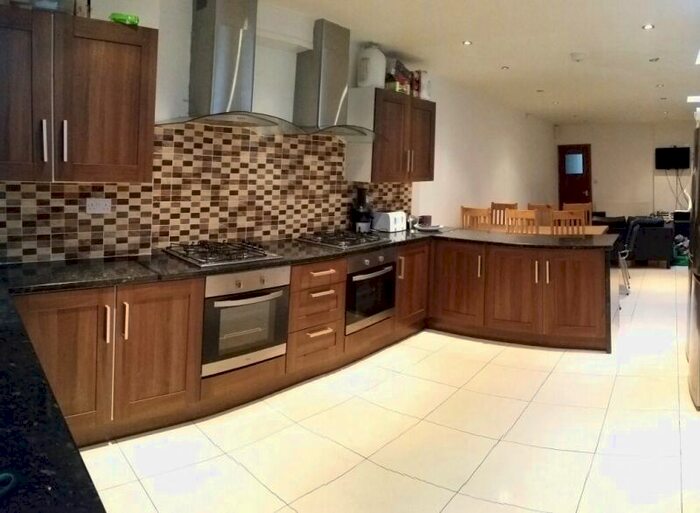 8 Bedroom Terraced House To Rent In Selly Hill Road, Selly Oak, B29