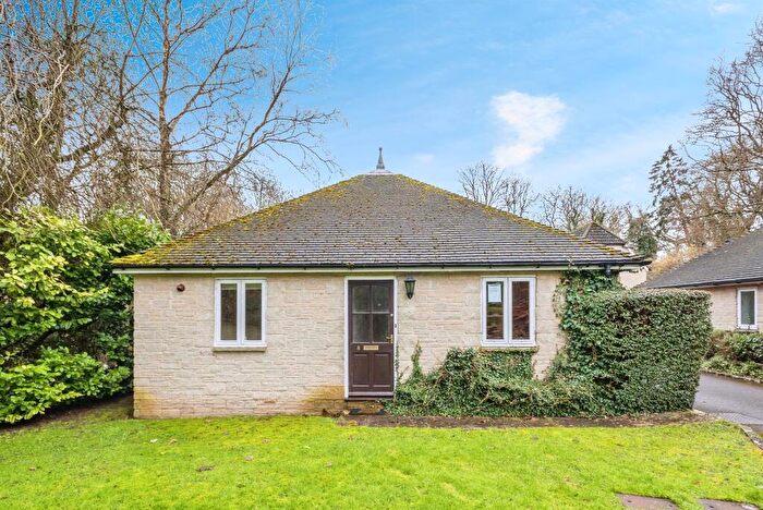 2 Bedroom Detached Bungalow For Sale In Dorchester Close, Headington, Oxford, OX3