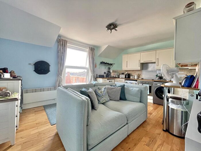 1 Bedroom Flat For Sale In Church Road, St Thomas, EX2