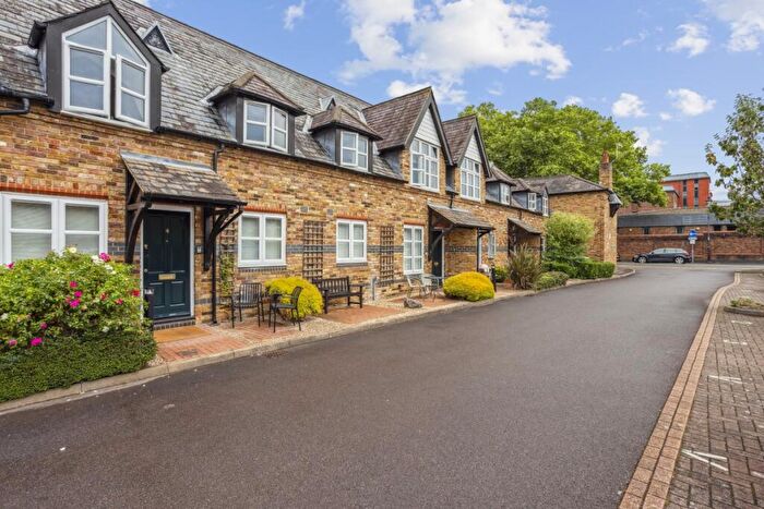 1 Bedroom Maisonette To Rent In Alexandra Road Windsor, SL4