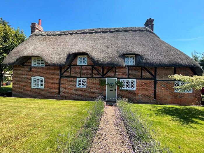 5 Bedroom House For Sale In Standon Main Road, Hursley, SO21