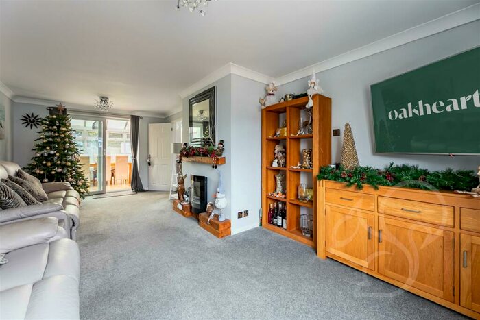 4 Bedroom Detached House For Sale In Richmond Road, West Mersea, CO5