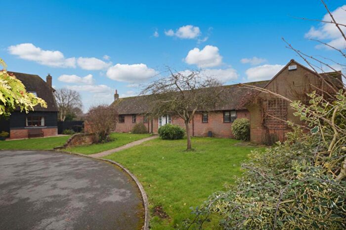 4 Bedroom Barn For Sale In Sydenham Road, Sydenham, OX39