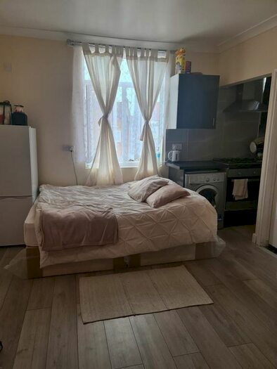1 Bedroom Flat To Rent In Lonsdale Avenue, Wembley, HA9