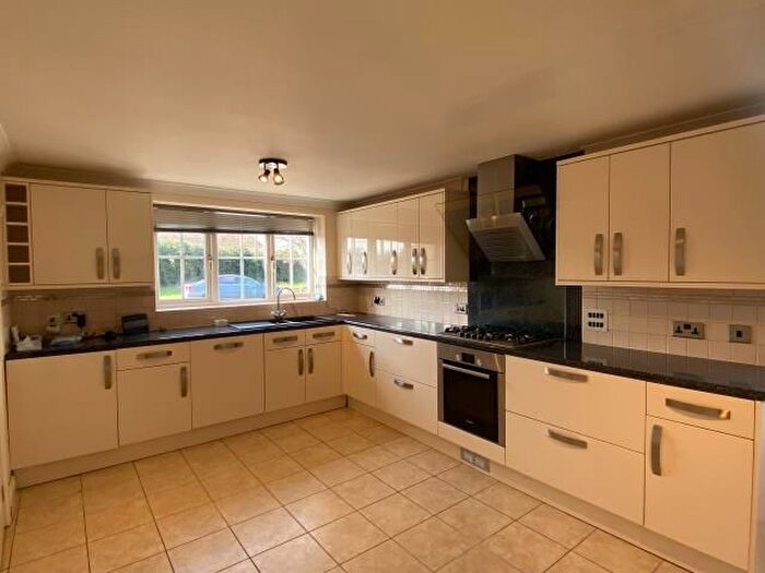 4 Bedroom Semi-Detached House To Rent In Curbridge Road, Ducklington, OX29