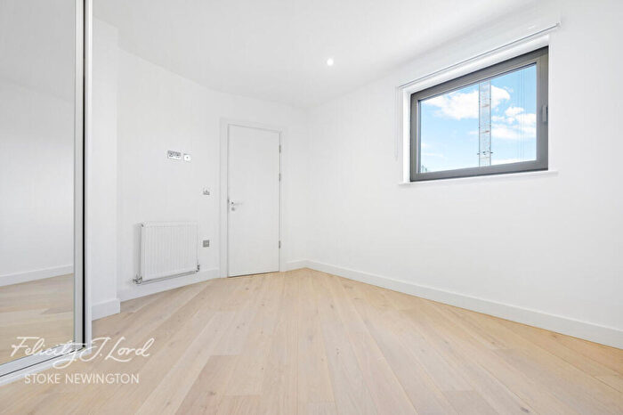 3 Bedroom Apartment To Rent In Trego Road, London, E9