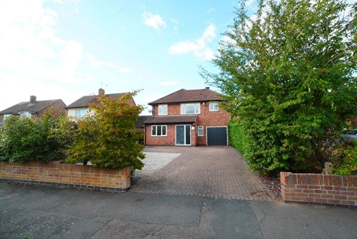 5 Bedroom Detached House For Sale In Holywell Drive, Loughborough, LE11