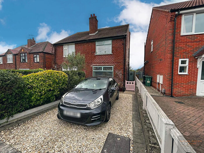 3 Bedroom Semi-Detached House For Sale In Holbrook Street, Heanor, Derbyshire, DE75