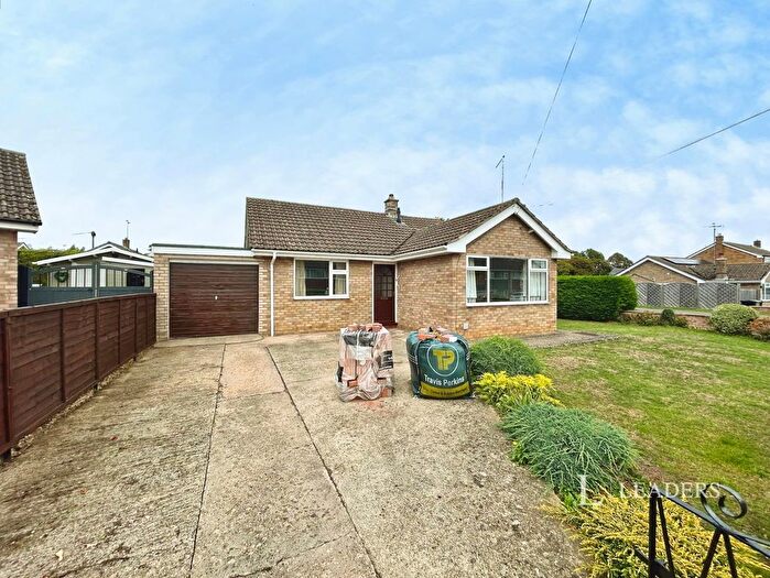 2 Bedroom Bungalow To Rent In Harvey Close, Bourne, PE10