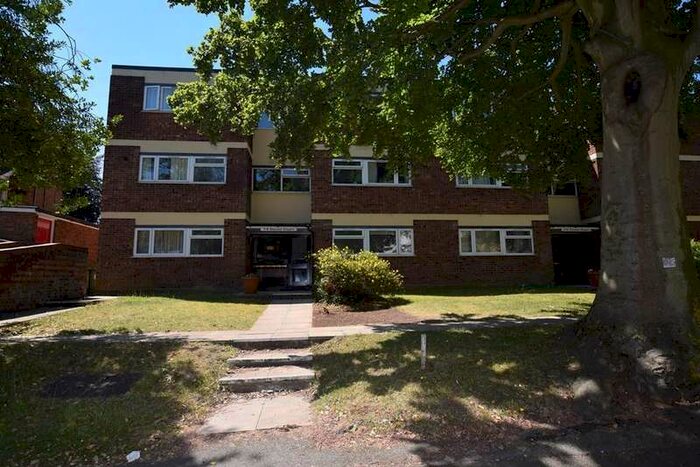 1 Bedroom Property To Rent In Old London Road St. Albans, AL1