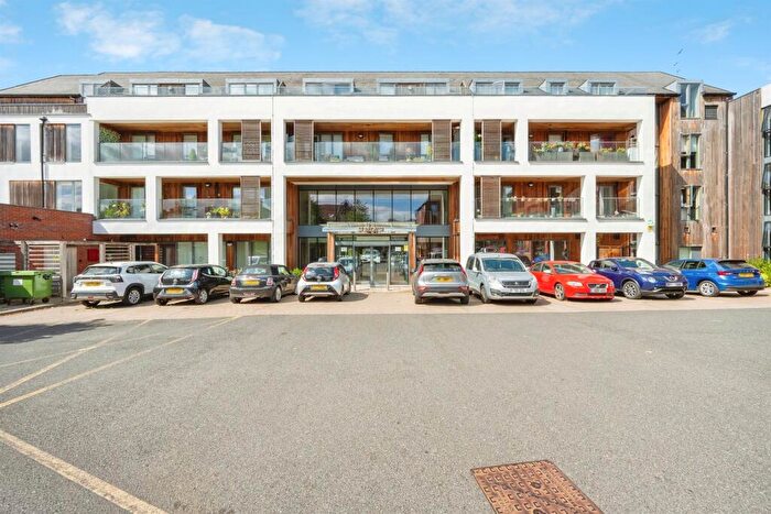 1 Bedroom Apartment For Sale In Conduit Road, Bedford, MK40