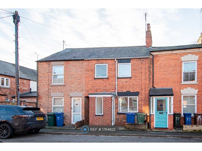 3 Bedroom Terraced House To Rent In North Street, Banbury, OX16