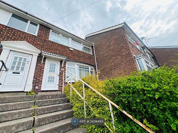 3 Bedroom Terraced House To Rent In Ramshead Crescent, Leeds, LS14