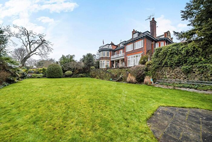 3 Bedroom Flat To Rent In Guildown Road, Guildford, GU2