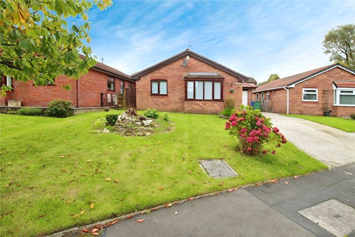 3 Bedroom Bungalow To Rent In Stainton Road, Radcliffe, Manchester, Greater Manchester, M26