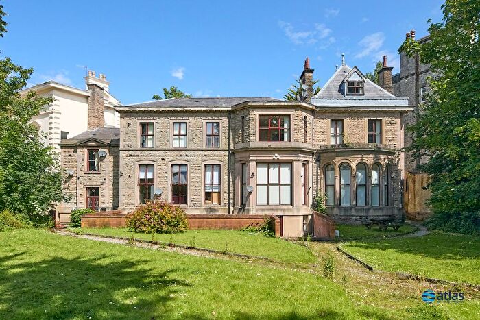 2 Bedroom Flat To Rent In Sunnyside, Princes Park, L8