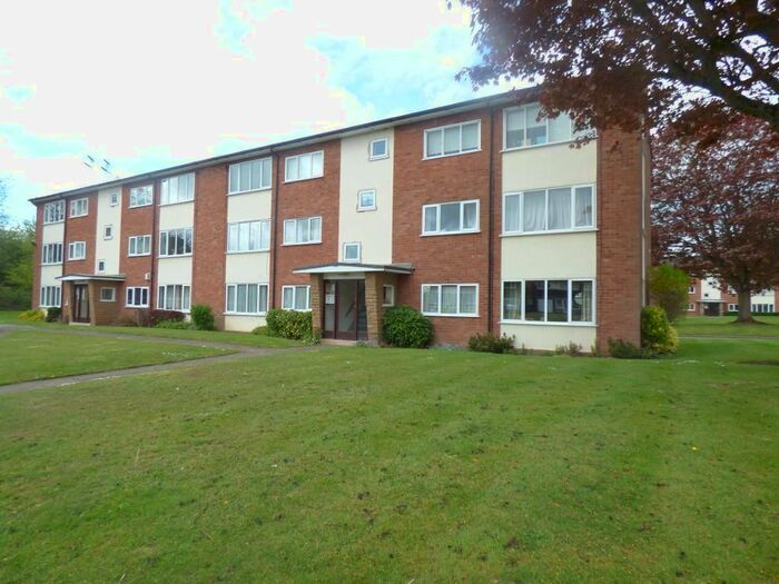 2 Bedroom Flat To Rent In Arosa Drive, Harborne, Birmingham, B17