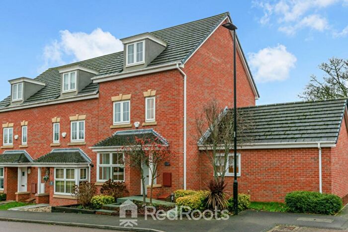 4 Bedroom End Of Terrace House For Sale In Birch Close, Sprotbrough, Doncaster, South Yorkshire, DN5