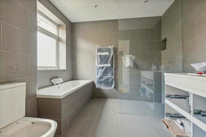 4 Bedroom Terraced House To Rent In Chiswick Quay, London, W4