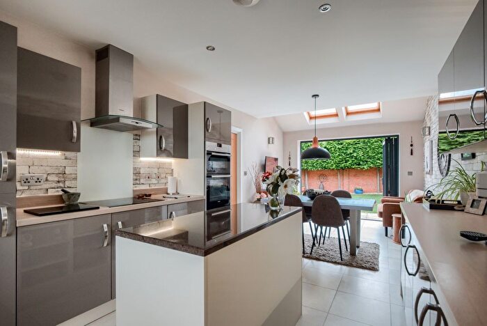 5 Bedroom Detached House For Sale In Barley Fields, Long Marston, Warwickshire, CV37