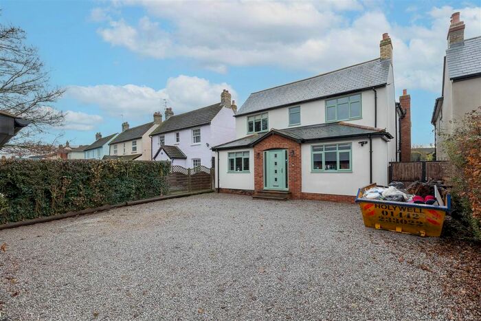 5 Bedroom Detached House To Rent In Stotfold Road, Arlesey, SG15