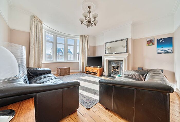 4 Bedroom Semi Detached House For Sale In Bath Road Amp; Annexe, Keynsham, Bristol, Somerset, BS31