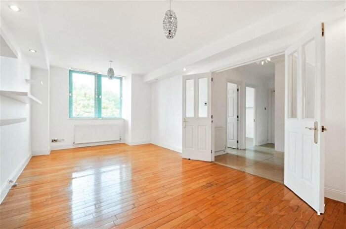 2 Bedroom Flat To Rent In Shoot Up Hill, NW2