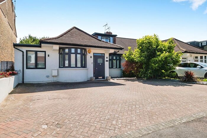 5 Bedroom Bungalow For Sale In Lilian Gardens, Woodford Green, IG8