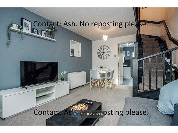 2 Bedroom End Of Terrace House To Rent In Underwood Road, Woodford Green, IG8