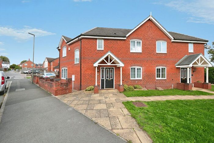3 Bedroom Town House For Sale In Hillingdon Drive, Ilkeston, DE7