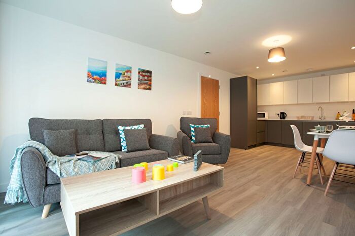 2 Bedroom Flat To Rent In Simpson Street, Halo House, M4