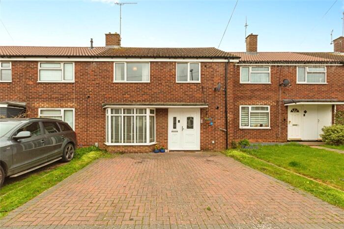 3 Bedroom Terraced House For Sale In Stanhope Road, Aylesbury, Buckinghamshire, HP20
