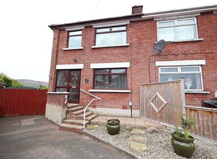 3 Bedroom Semi-Detached House For Sale In Springvale Park, Belfast, BT14