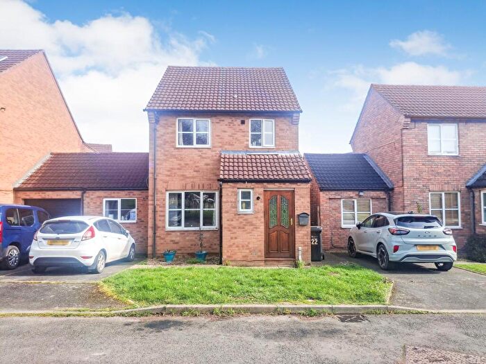 3 Bedroom Link Detached House For Sale In Battlebridge Close, Leominster, HR6