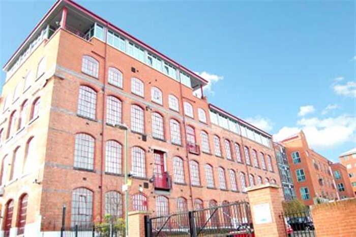 2 Bedroom Apartment To Rent In Portland Square, NG7