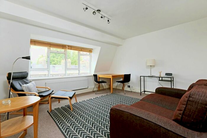 1 Bedroom Flat To Rent In Winston House, Endsleigh Street, London, WC1H