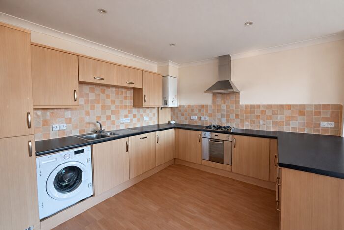 2 Bedroom Apartment To Rent In Crow Lane, Rochester, ME1