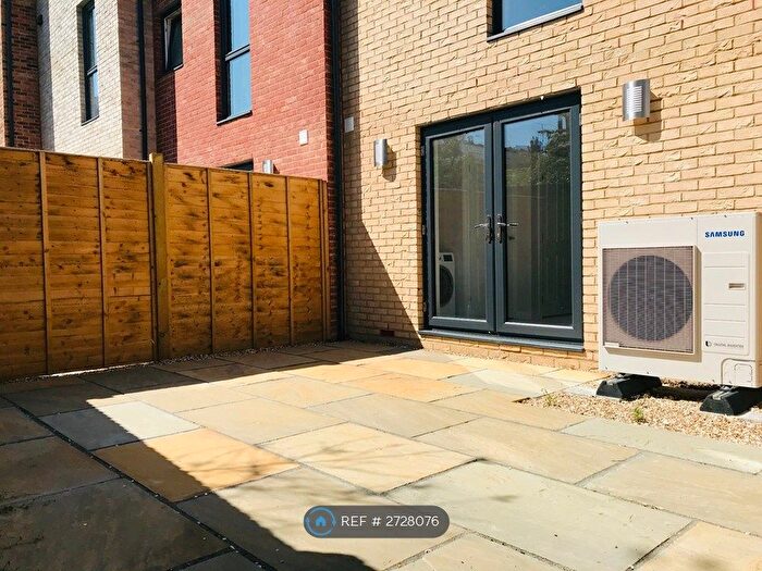 2 Bedroom End Terrace House To Rent In Pell Street, Reading, RG1